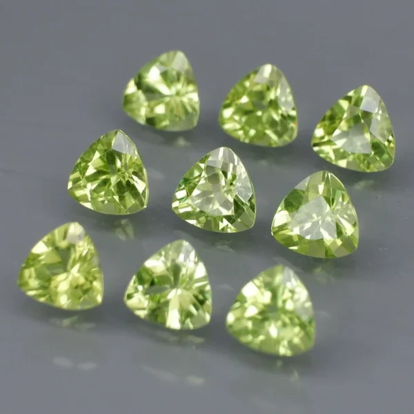 4.41 karátos peridot szett almazöld 5 mm - Image 2