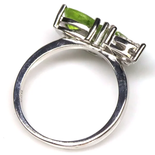 Ezüst gyűrű peridot drágakövekkel 54-es méret - Image 2